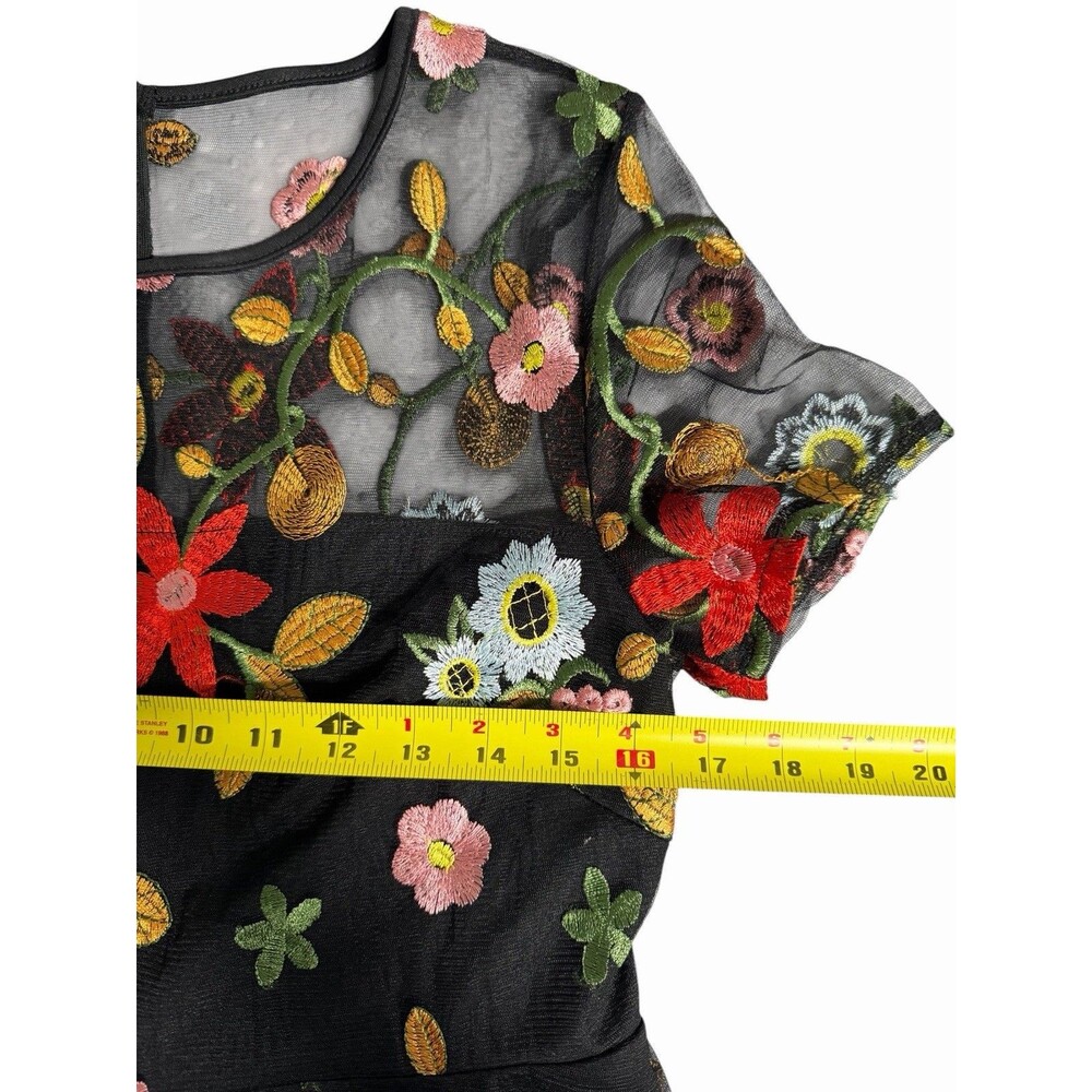 Unbranded Women’s Dress Sheer Overlay Embroidered Floral Dress Size Large Gothic - Picture 5 of 8